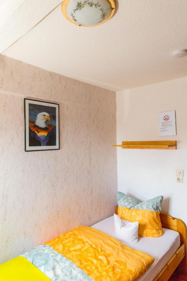 Kraeuterhotel Garni Zur Klostergrotte Nohra エクステリア 写真